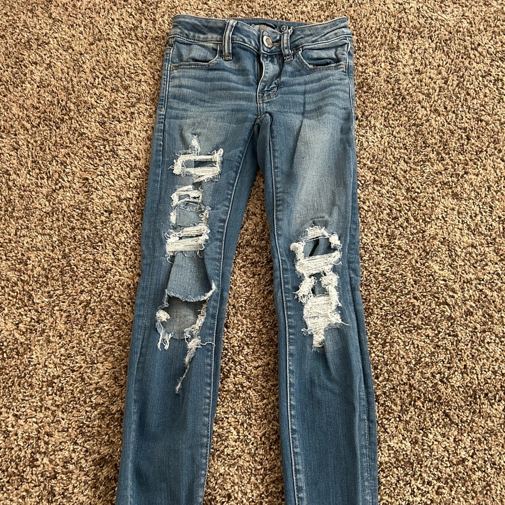 American Eagle Ripped Jeans - Picture 5 of 5